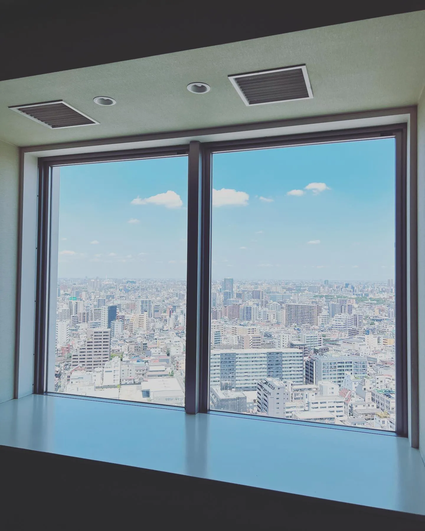 賃貸物件でも窓ガラスフィルムを‼︎