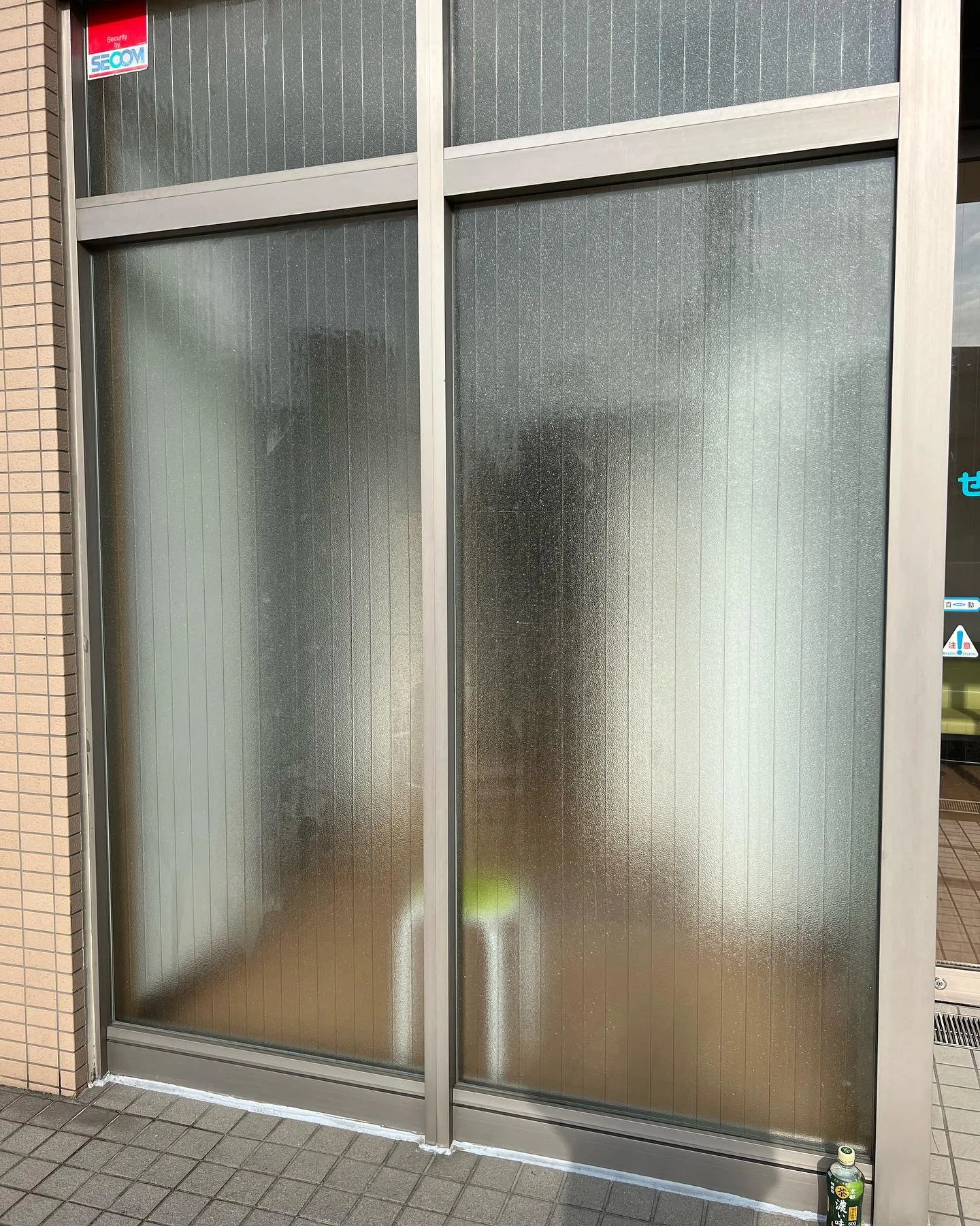 既存フィルムの剥離も埼玉県のcalmにお任せを‼︎