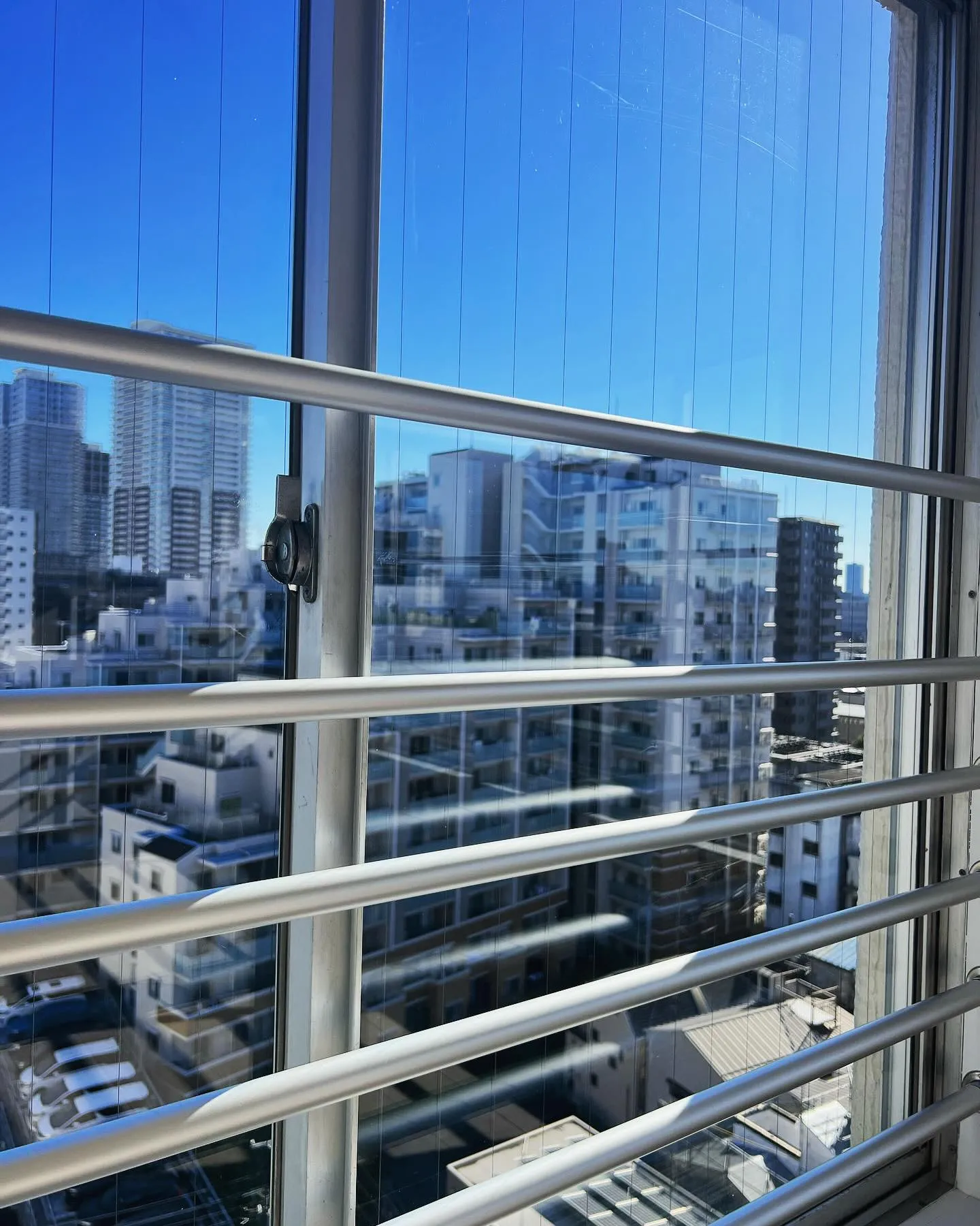 年末年始も窓ガラスフィルムのご要望にお応えします‼︎