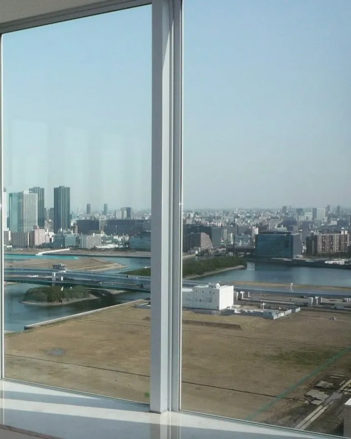 夏の電気代節約に向けて窓ガラスフィルムのご準備を‼︎